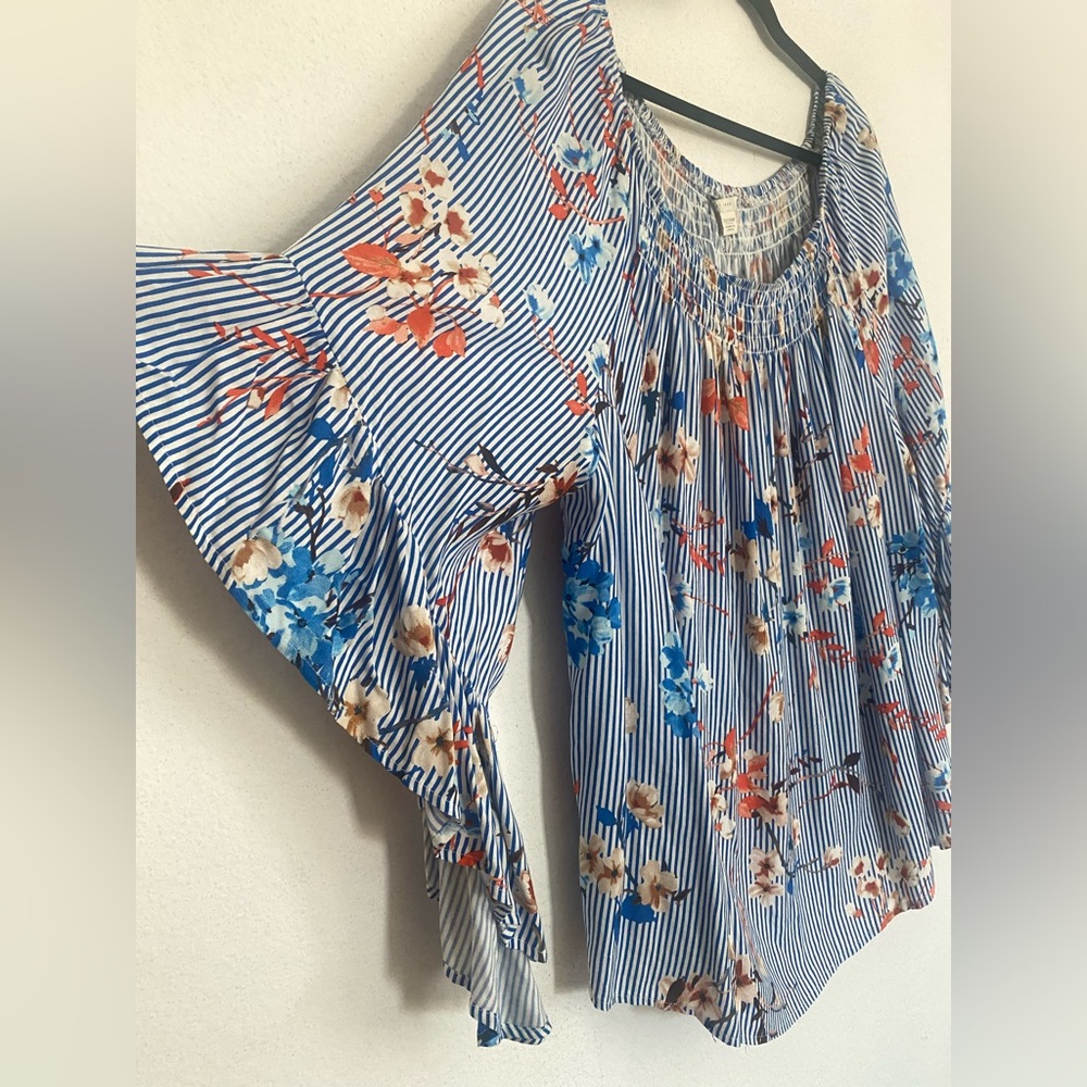 St. 1946 22/24W Boho Floral Stripe Off Shoulder Bell Sleeve Blouse Plus